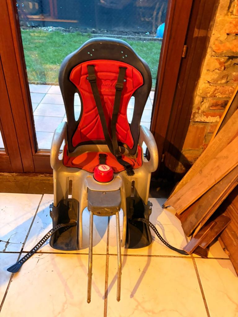 2 fietstoelen te koop!, Ophalen, Achterzitje, Voetsteuntjes, 15 t/m 36 kg
