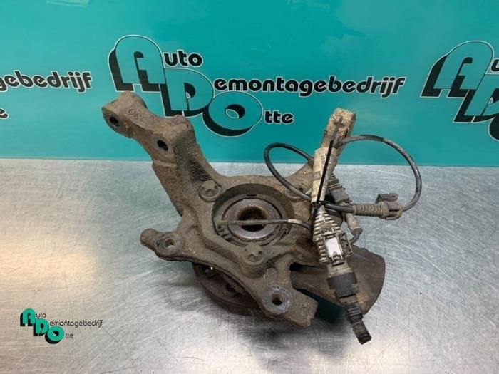 Joint avant droit d'un Opel Astra (Astra H 04-), -, Opel, 3 mois de garantie, Utilisé
