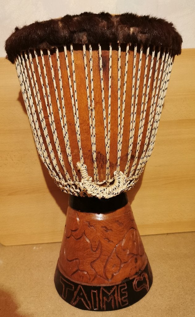 Djembe handgemaakt, Enlèvement