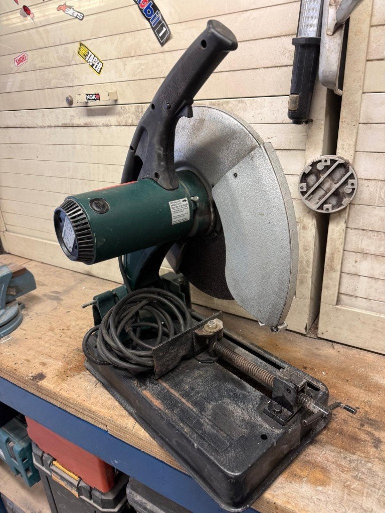 Metabo afkortzaag 2100W - 230V, Doe-het-zelf en Bouw, Ophalen, Gebruikt, 70 mm of meer, Afkortzaag