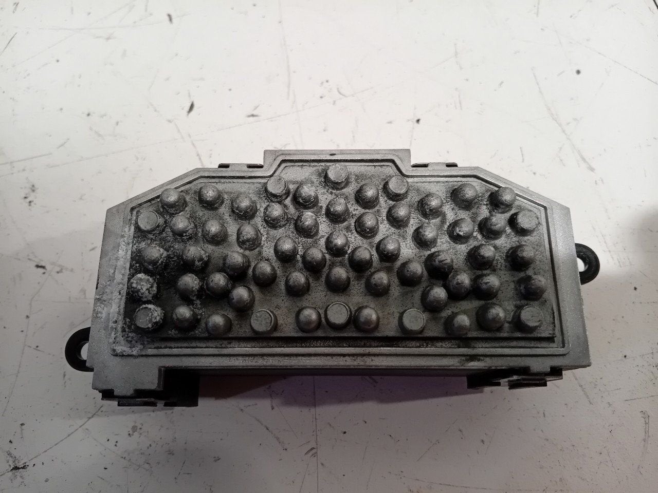 Kachelweerstand Volkswagen Passat, Onderdelen@venauto.nl, Van der Ven Autorecycling B.V., Gebruikt, Ettenseweg 76, 4706 PB Roosendaal, The Netherlands