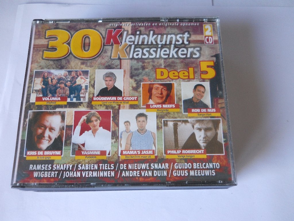 COFFRET DE 2 CD - 30 CLASSIQUES DU CABARET - PARTIE 5, En néerlandais, Enlèvement ou Envoi, Premier pressage, Comme neuf