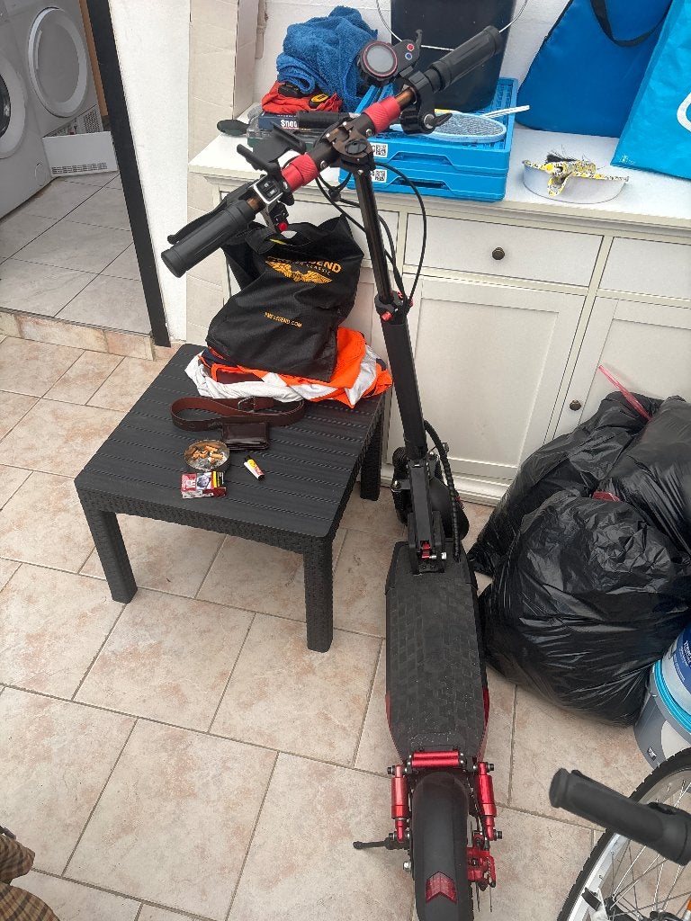 E step, Fietsen en Brommers, Ophalen, Zo goed als nieuw, Elektrische step (E-scooter), Overige merken