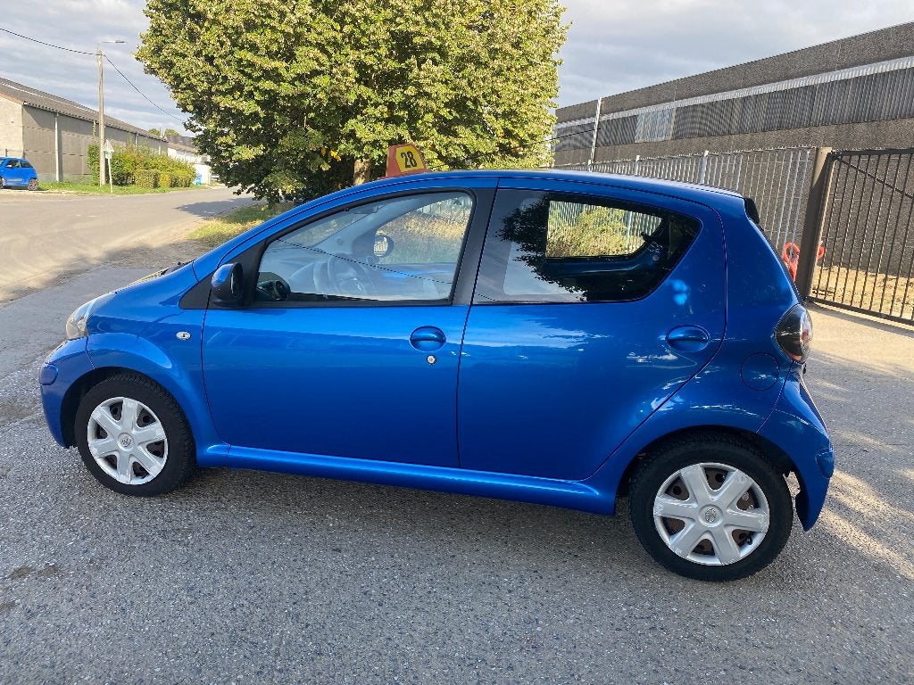 Toyota Aygo 1.0i VVT-i Plus automatique, Autos, Achat, 998 cm³, Entreprise, 5 portes