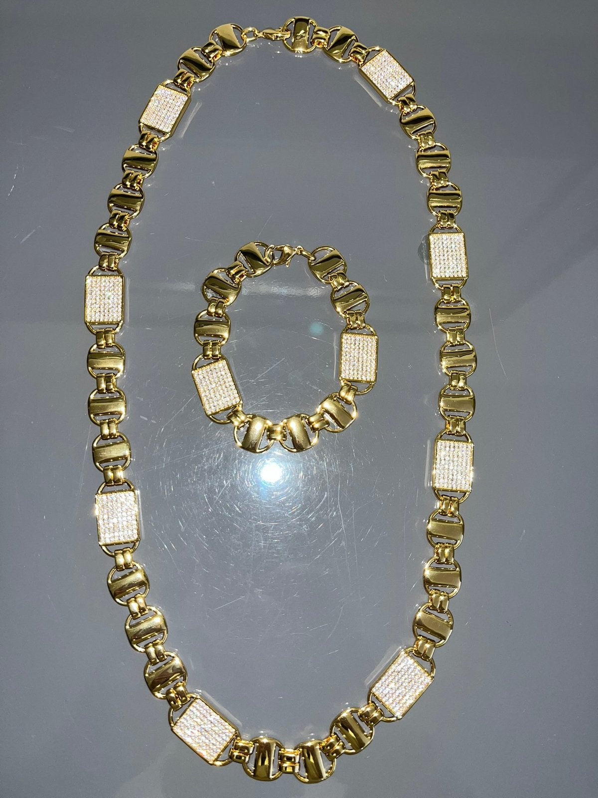 Chaine et gourmette set ensemble 18k plaqué or, Bijoux, Sacs & Beauté, Bracelets, Enlèvement ou Envoi, Comme neuf, Or, Or