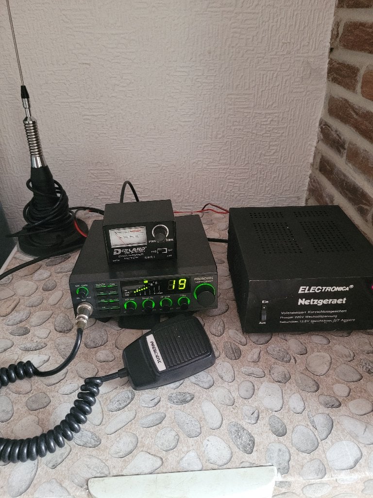 émetteur cb président herbert 40 canaux kit complet lire svp, Télécoms, Enlèvement, Émetteur