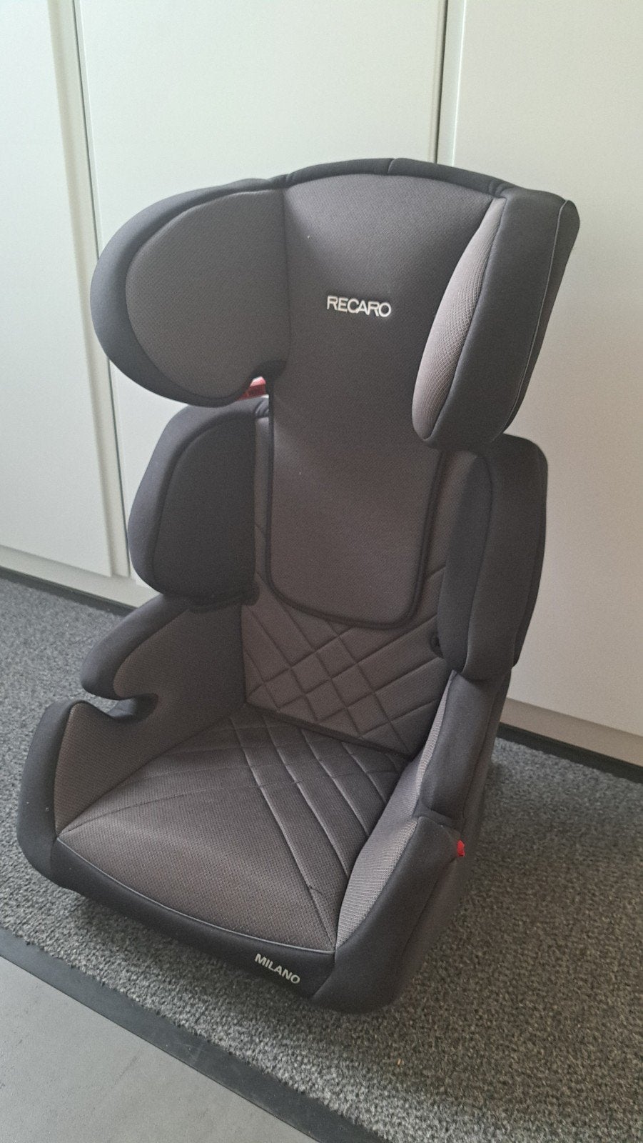 autostoel recaro milano 15-36 kg, Kinderen en Baby's, Autostoeltjes, Autogordel of Isofix, 15 t/m 36 kg, Verstelbare rugleuning