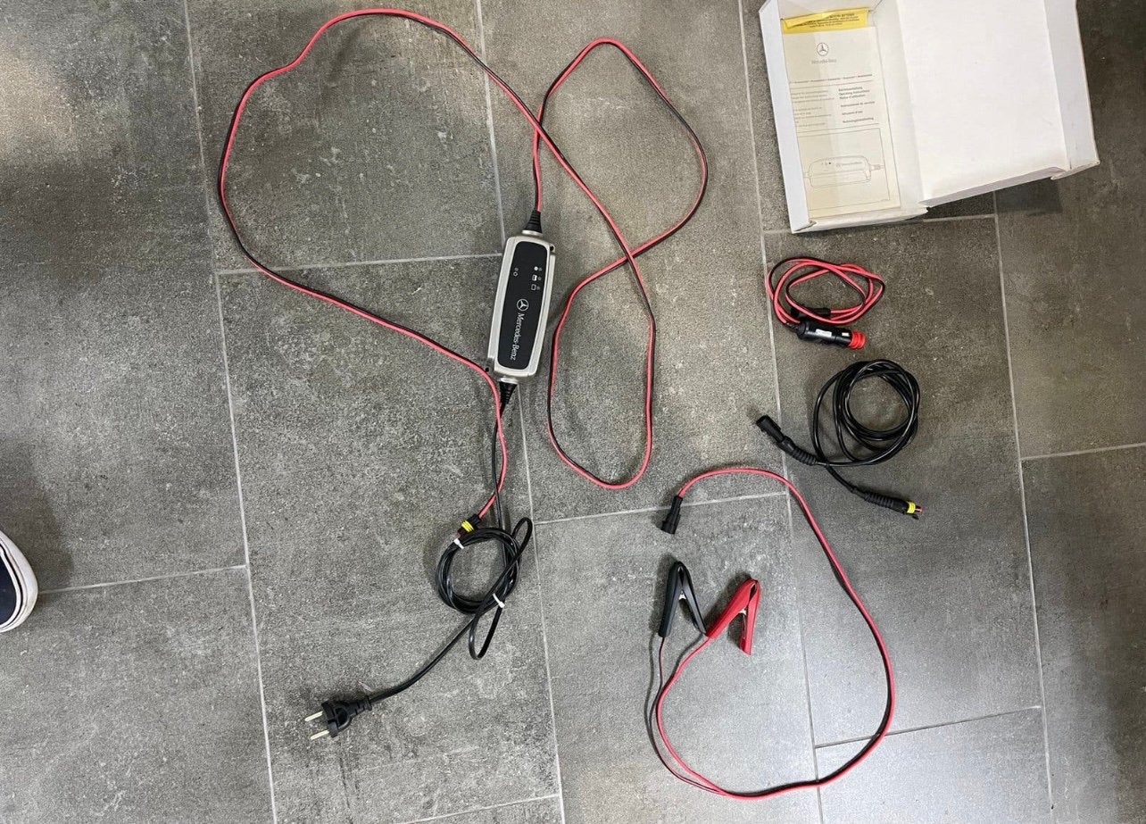 Chargeur batterie Mercedes avec câble d’extension de 1M80