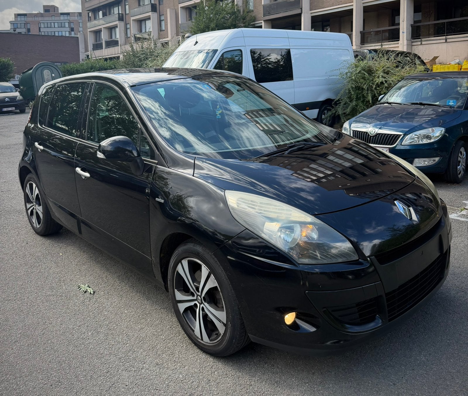 *Renault Scenic *Bose *2011 *250km *1.9DCi Tres propres, Cuir, Euro 5, Achat, Entretenue par le concessionnaire