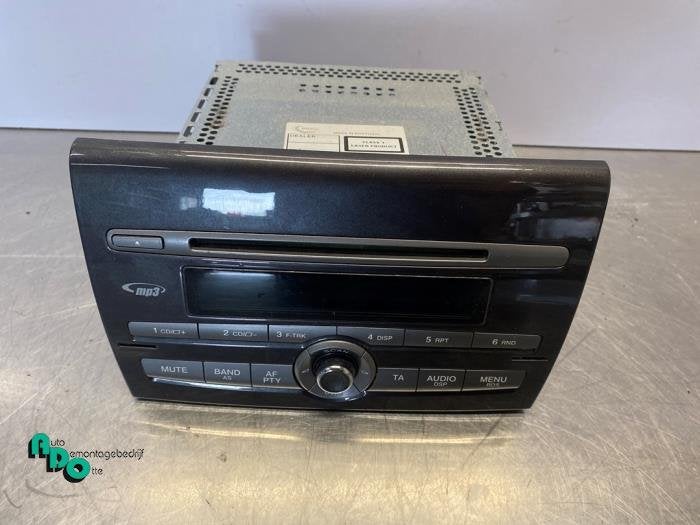 Radio CD Speler van een Fiat Bravo (Bravo 07-), Gebruikt, -, -, Ophalen of Verzenden