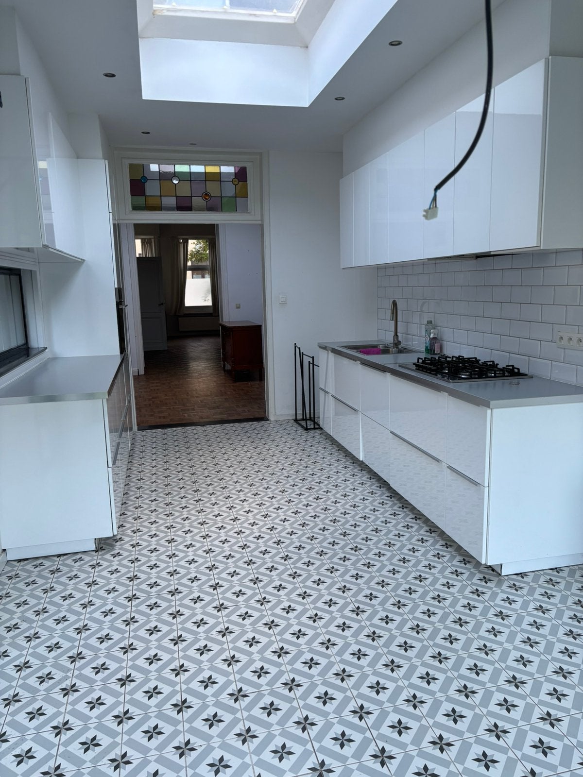2de hands keuken met apparatuur (gasvuur, oven en afwas), Ophalen, Gebruikt, Wit