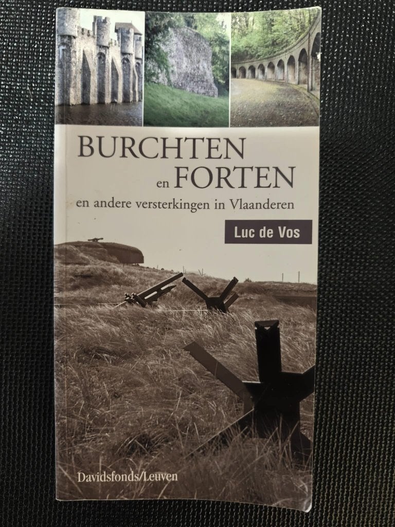 Burchten en forten, Boeken, Oorlog en Militair, Ophalen of Verzenden, Gelezen, Algemeen