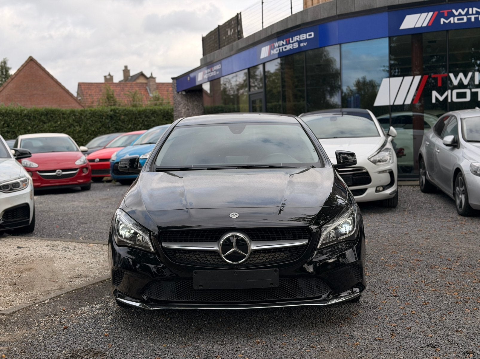 Mercedes CLA 180d Diesel euro6 Excellent état, Achat, Entreprise, Noir, 5 portes
