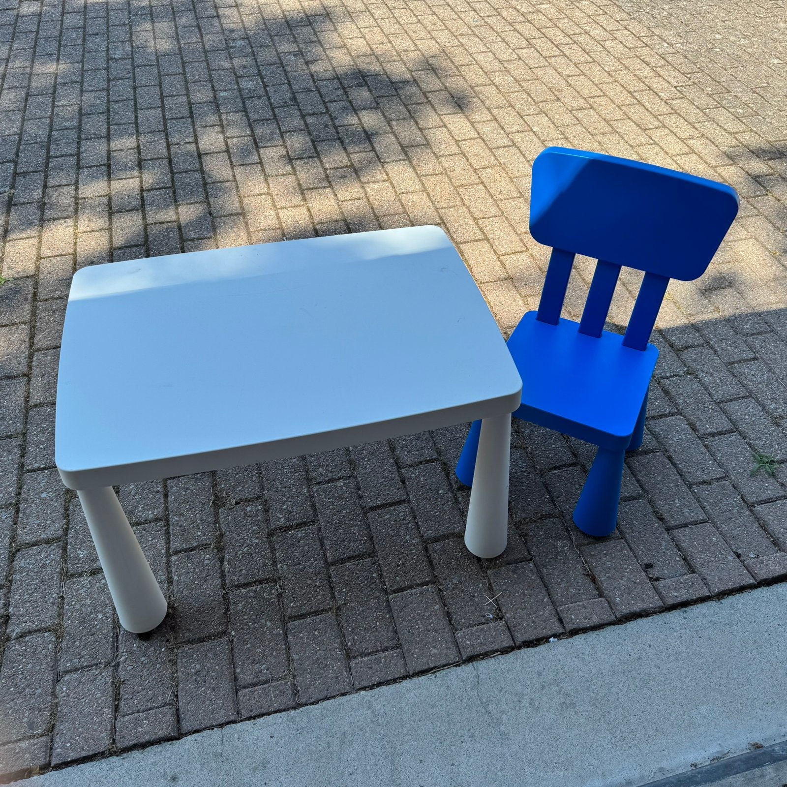Table et chaise pour enfants Mammut Ikea, Enlèvement, Comme neuf