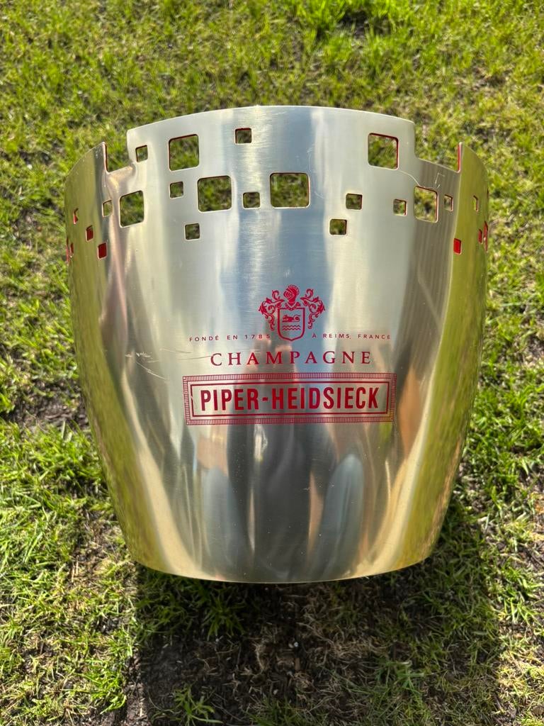 Ijsmmer groot/ Piper Heidsieck, Ophalen