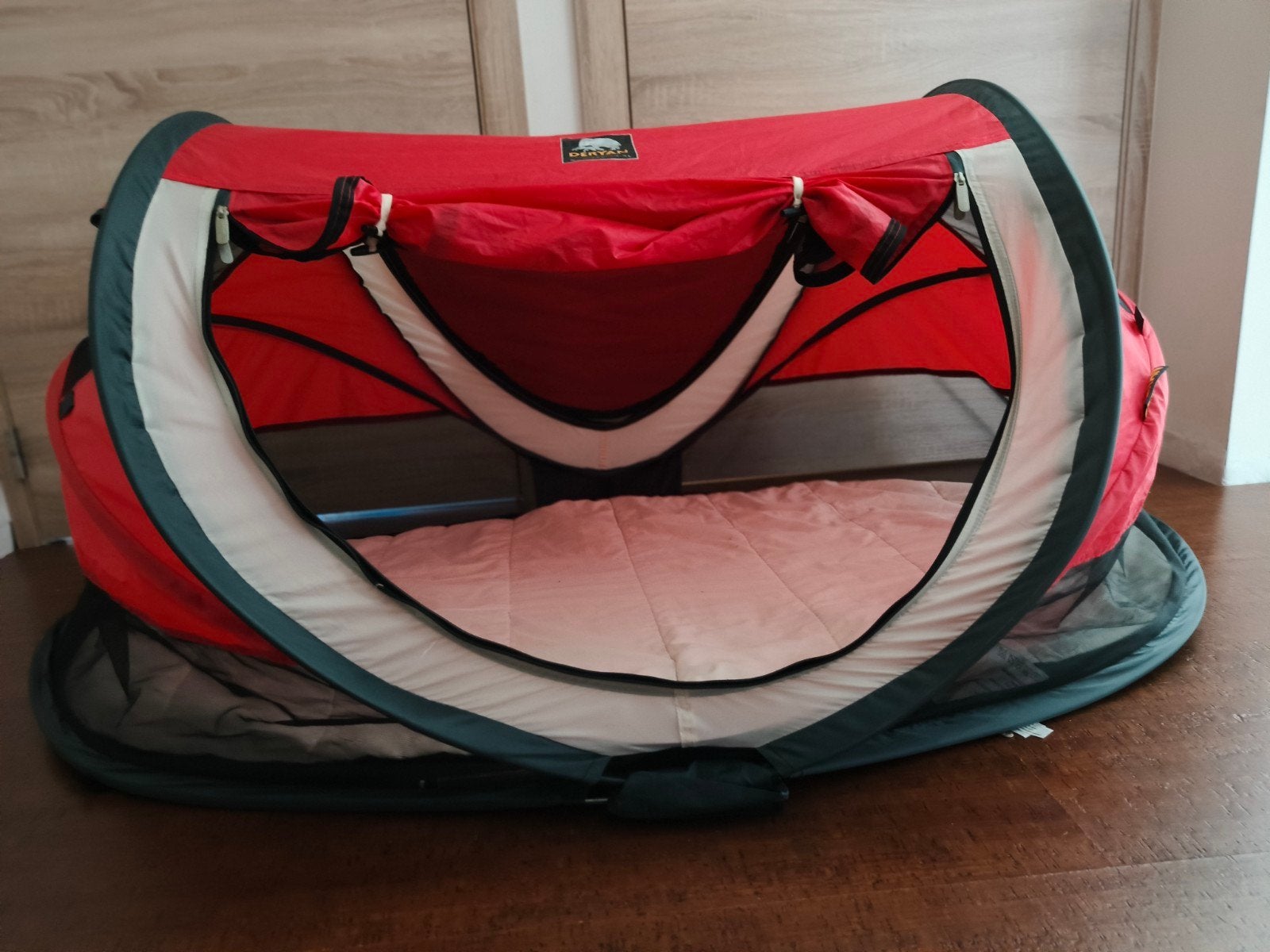 deryan tent, Enlèvement, Comme neuf