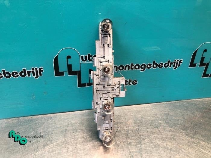 Printplaat Achterlicht links van een Opel Zafira B (Zafira B, Auto-onderdelen, Gebruikt, -, -, Opel
