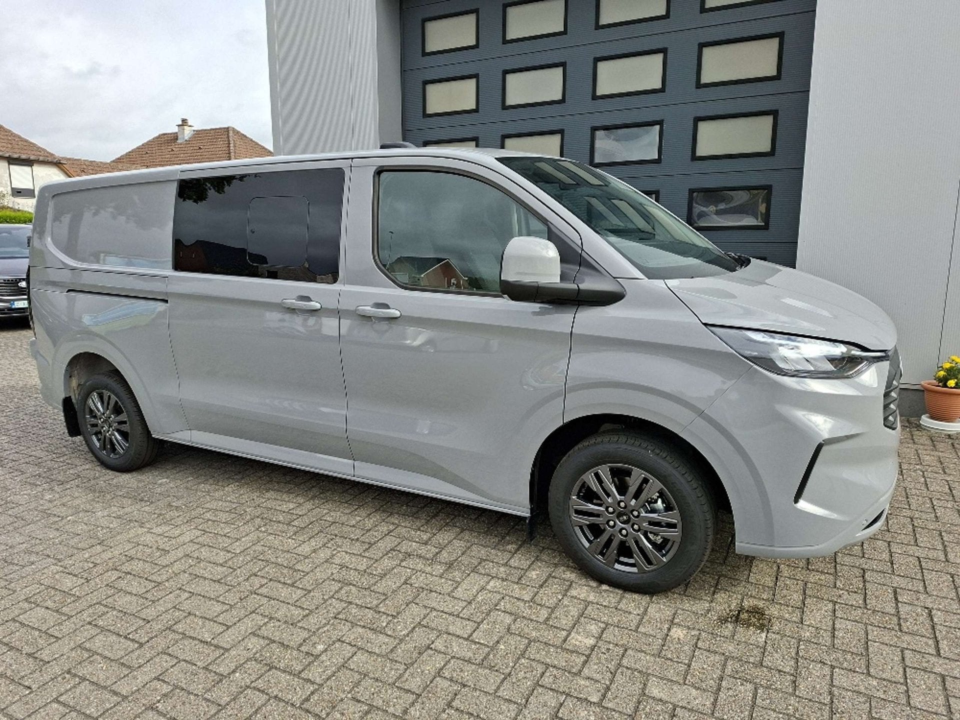 Ford Transit Custom Limited L2 170pk AUT 5pl adaptieve Cruis, Autos, Argent ou Gris, Achat, 6 portes, Euro 6