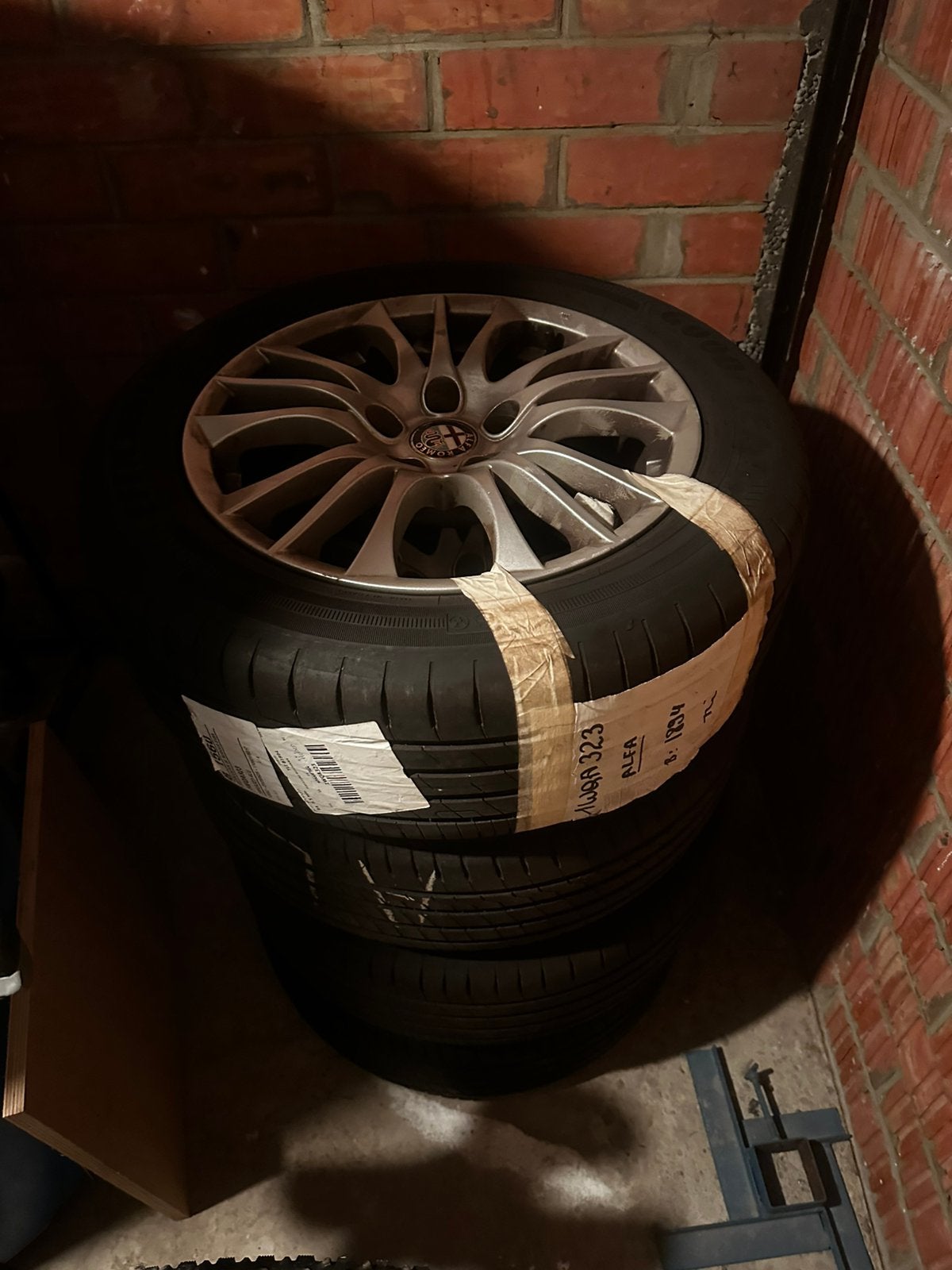 Alfa Romeo velgen met recente zomerbanden Goodyear, Ophalen, Gebruikt, 16 inch, Banden en Velgen