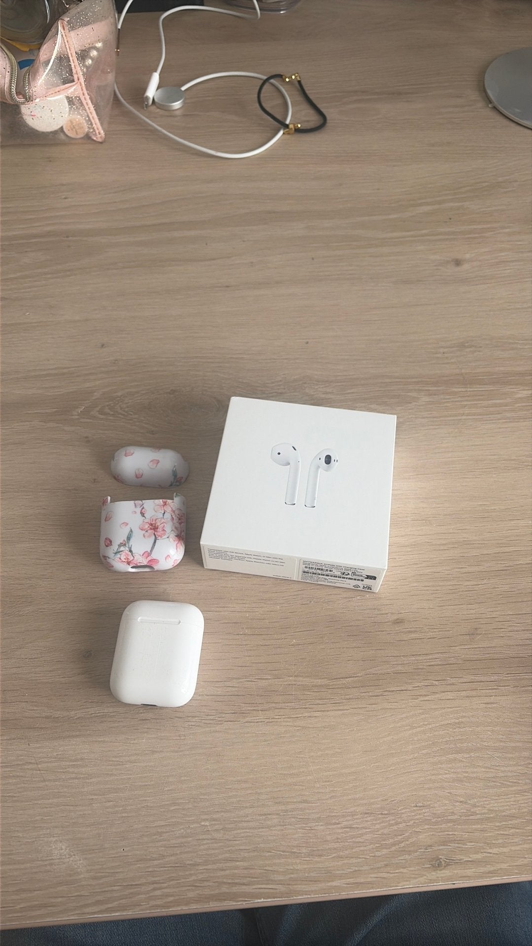 Airpods 2, Informatique & Logiciels, In-ear, Fonction muet du microphone, Comme neuf, Enlèvement