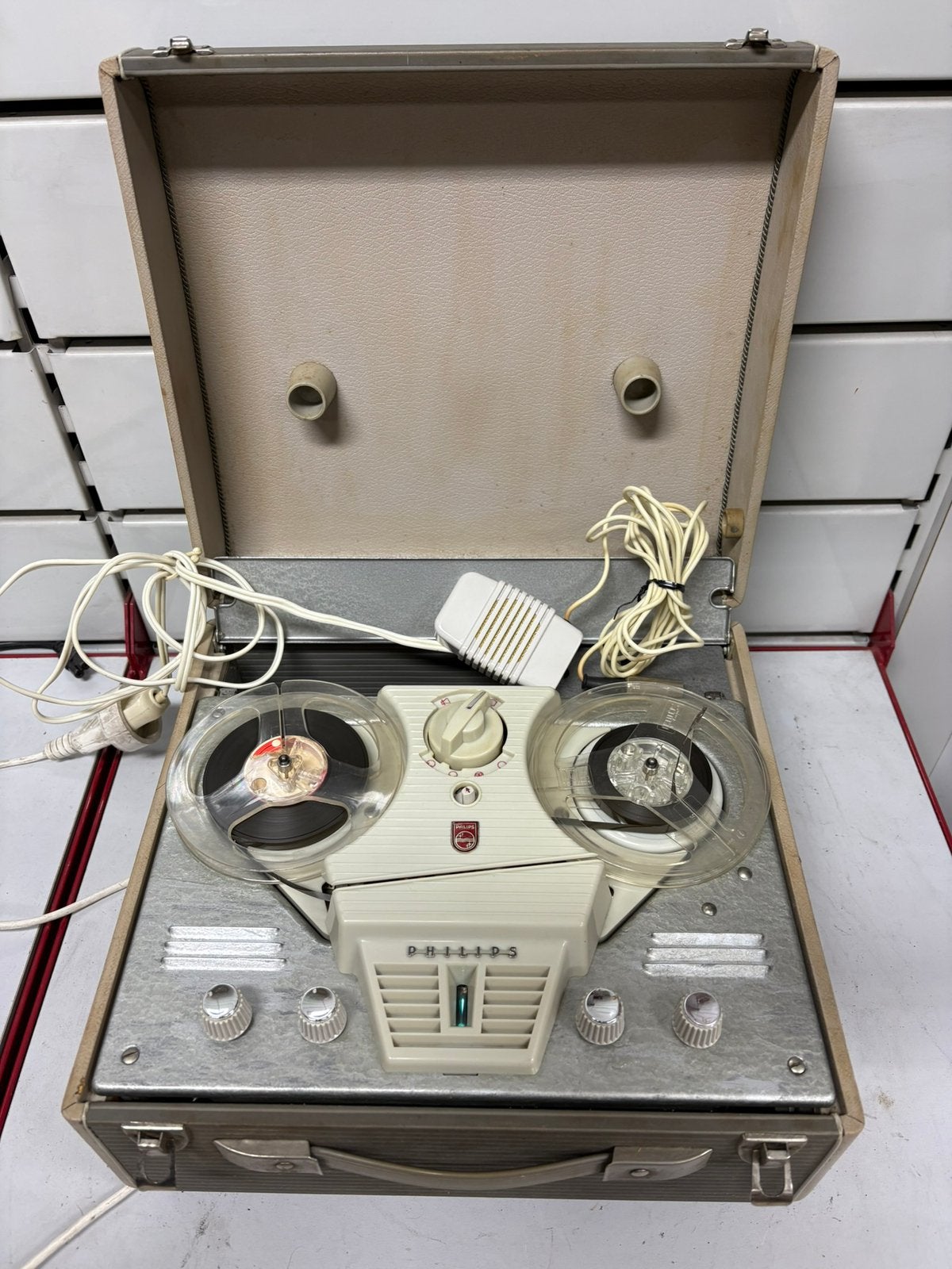 : Magnétophone à bandes Philips EL3515 (50’s/60’s) + Micro, TV, Hi-fi & Vidéo, Enregistreurs audio, Enlèvement, Magnétophone