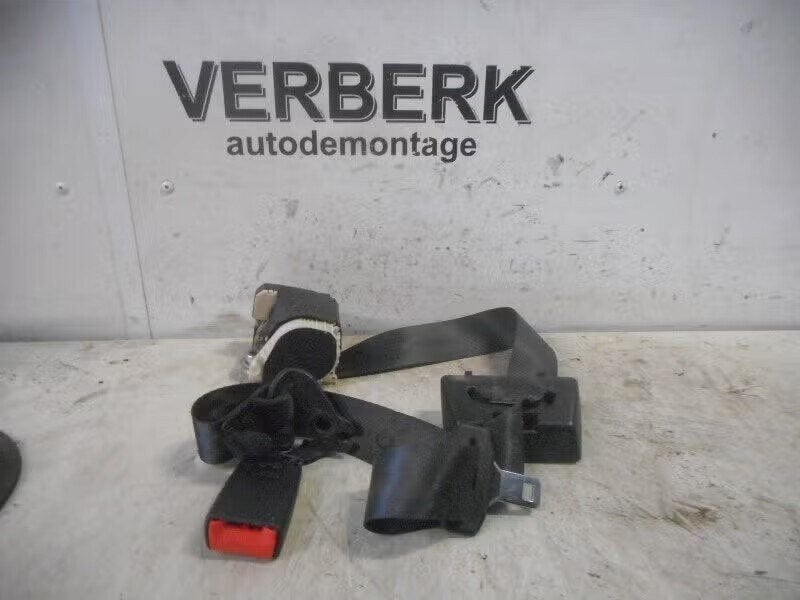 VEILIGHEIDSGORDEL MIDDEN ACHTER Focus 2 (4m51-a611b68-ea), Enlèvement ou Envoi, Henry-Ford-Straße 1 50735 Köln, DE, Ford-Werke GmbH