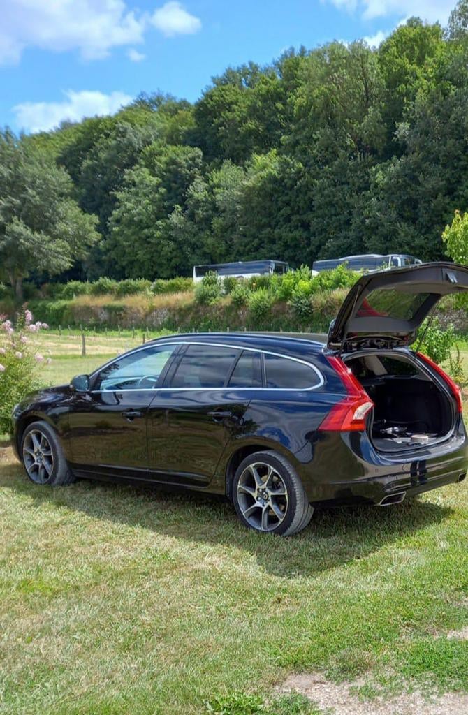 Volvo V60 D3 Euro 6b model 2016, Autos, Particulier, Achat, V60