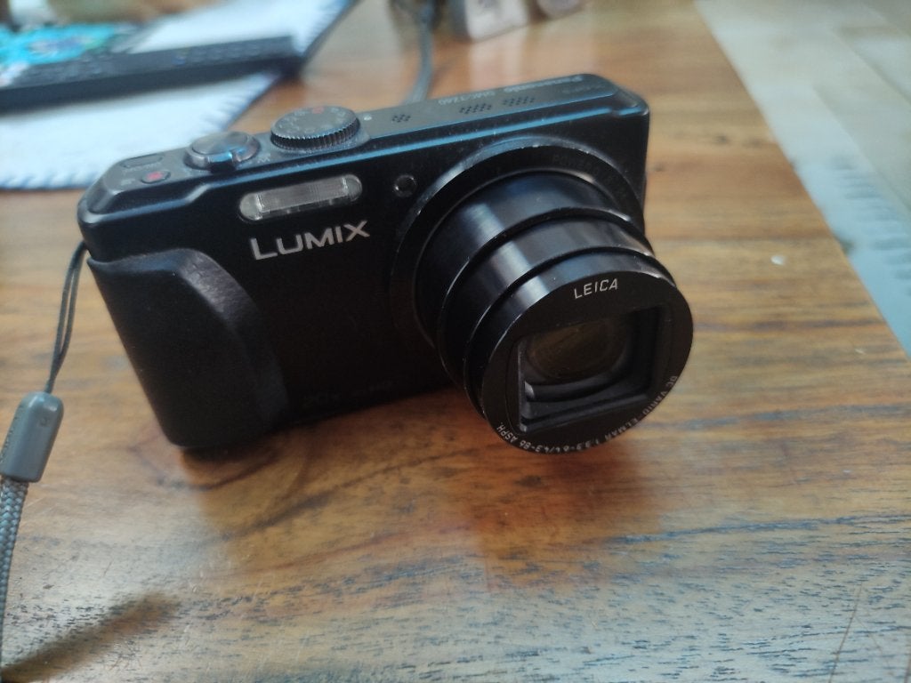 Lumix DMC-tz40, Panasonic, Enlèvement ou Envoi, Utilisé, 8 fois ou plus