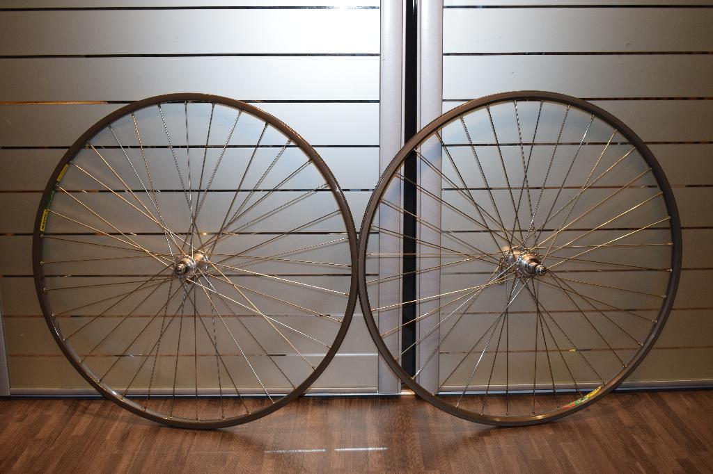 28 inch race fiets velgrem wielen, Fietsen en Brommers, Ophalen, Zo goed als nieuw, Velgrem, 28 inch