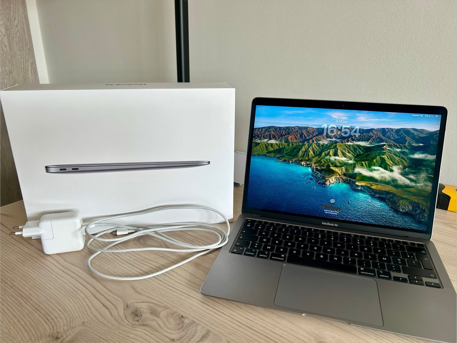 Apple MacBook Air M1 - 256GB SSD - 8GB RAM, Computers en Software, Apple Macbooks, Zo goed als nieuw, MacBook Air, 13 inch, 256 GB