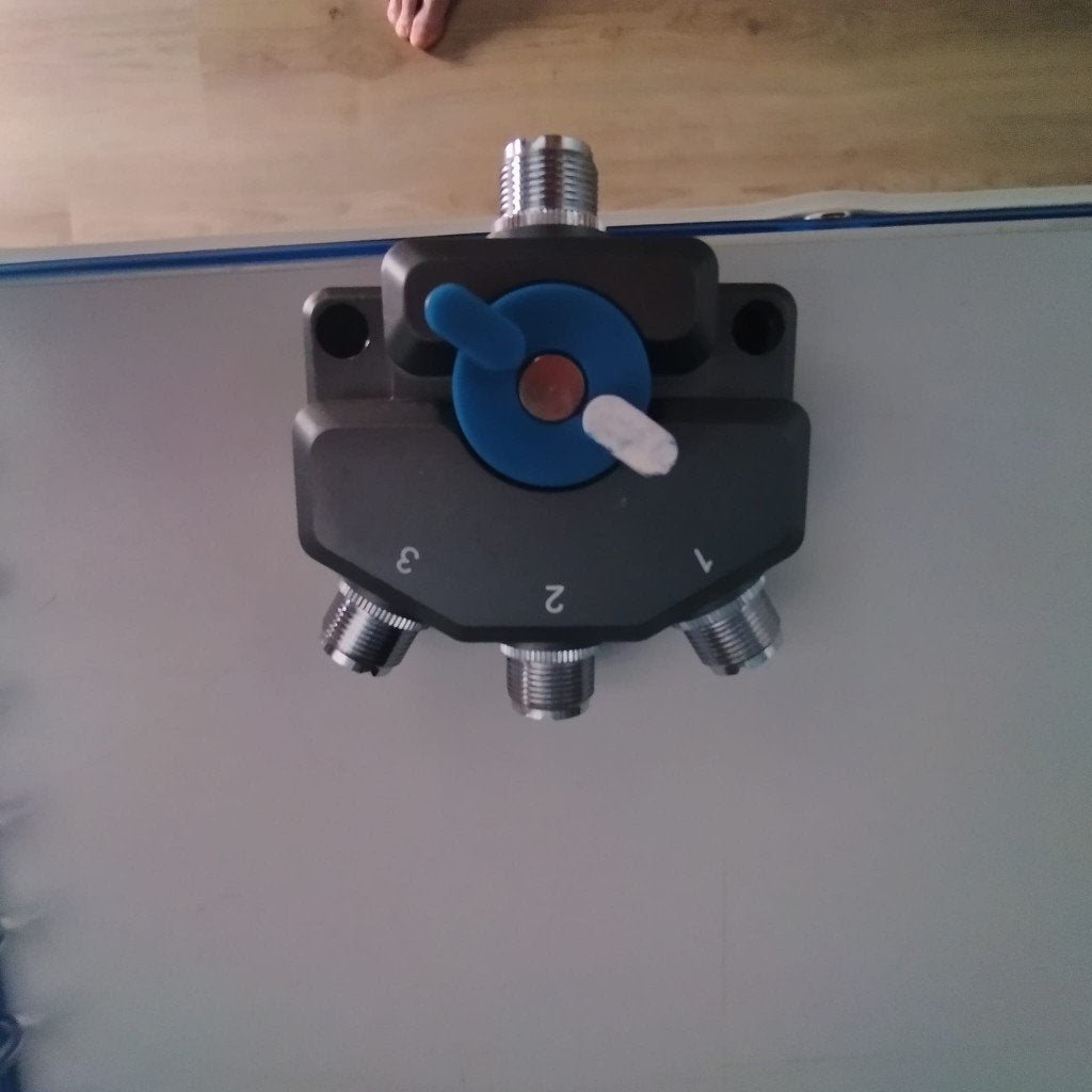 antenne switch KPO 3-1, Telecommunicatie, Antennes en Masten, Ophalen of Verzenden, Antenne