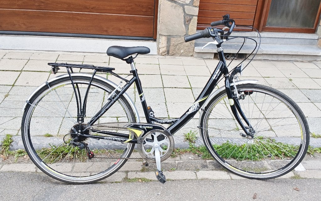 vélo femme,28p 7 vit tout ok a discuter liege, Vélos & Vélomoteurs, Accès (extra) bas, Autres marques, Frein sur jante, Moins de 47 cm