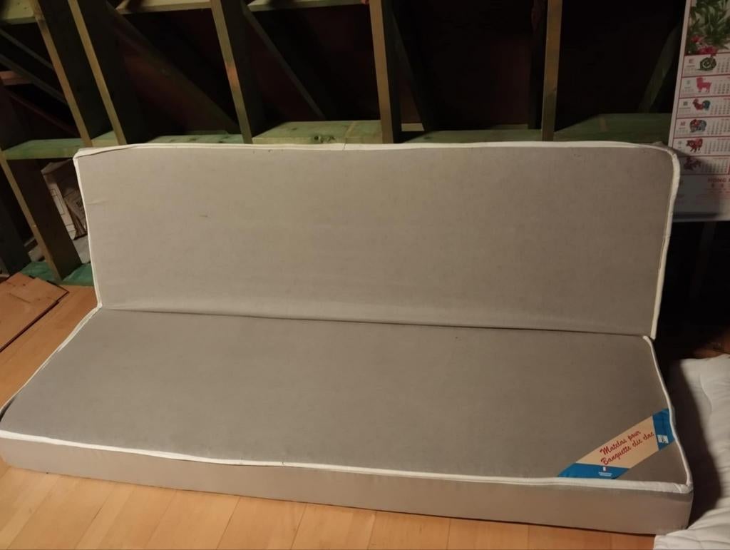 Matelas, canapé-lit, lit clic-clack/camping-car, Enlèvement