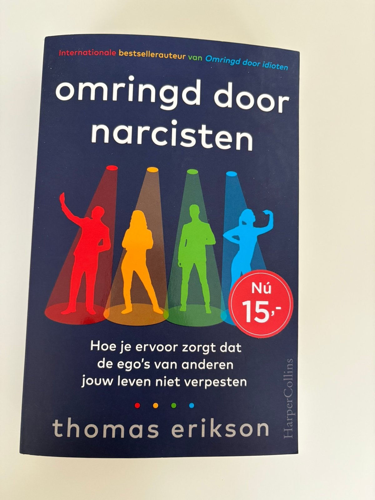 Omringd door nacisten, nieuw. Dubbel cadeau, Enlèvement ou Envoi, Neuf