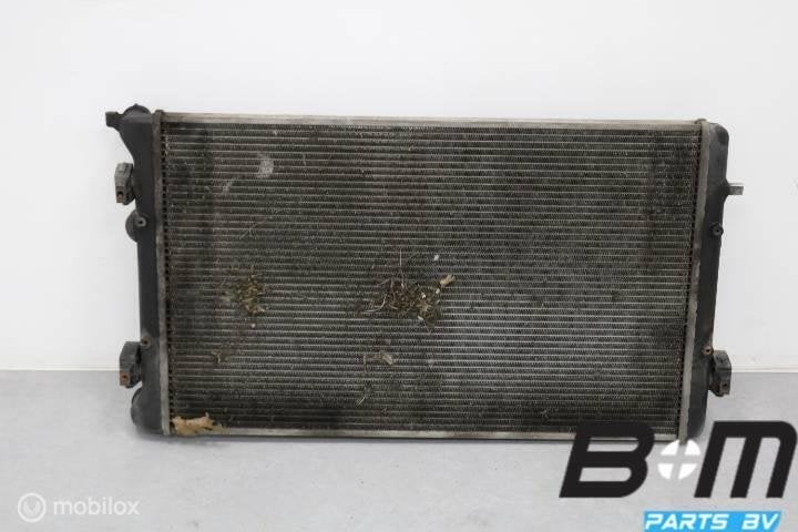 Radiateur VW Golf 4 1J0121253P, Utilisé