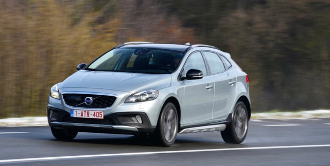 Jantes TK 4 avec pneu d'hiver Volvo Cross Country, bon état, Pneus et Jantes, Pneus hiver, Véhicule de tourisme, Enlèvement