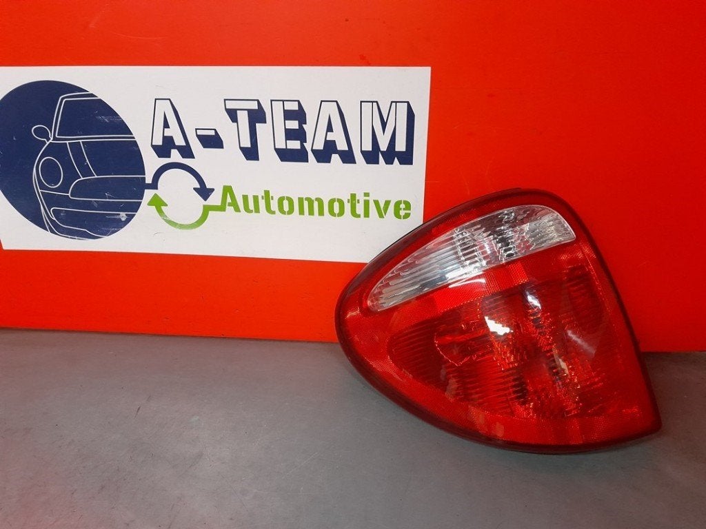 FEU ARRIÈRE GAUCHE Chrysler Voyager / Grand Voyager (RG), Utilisé, Chrysler