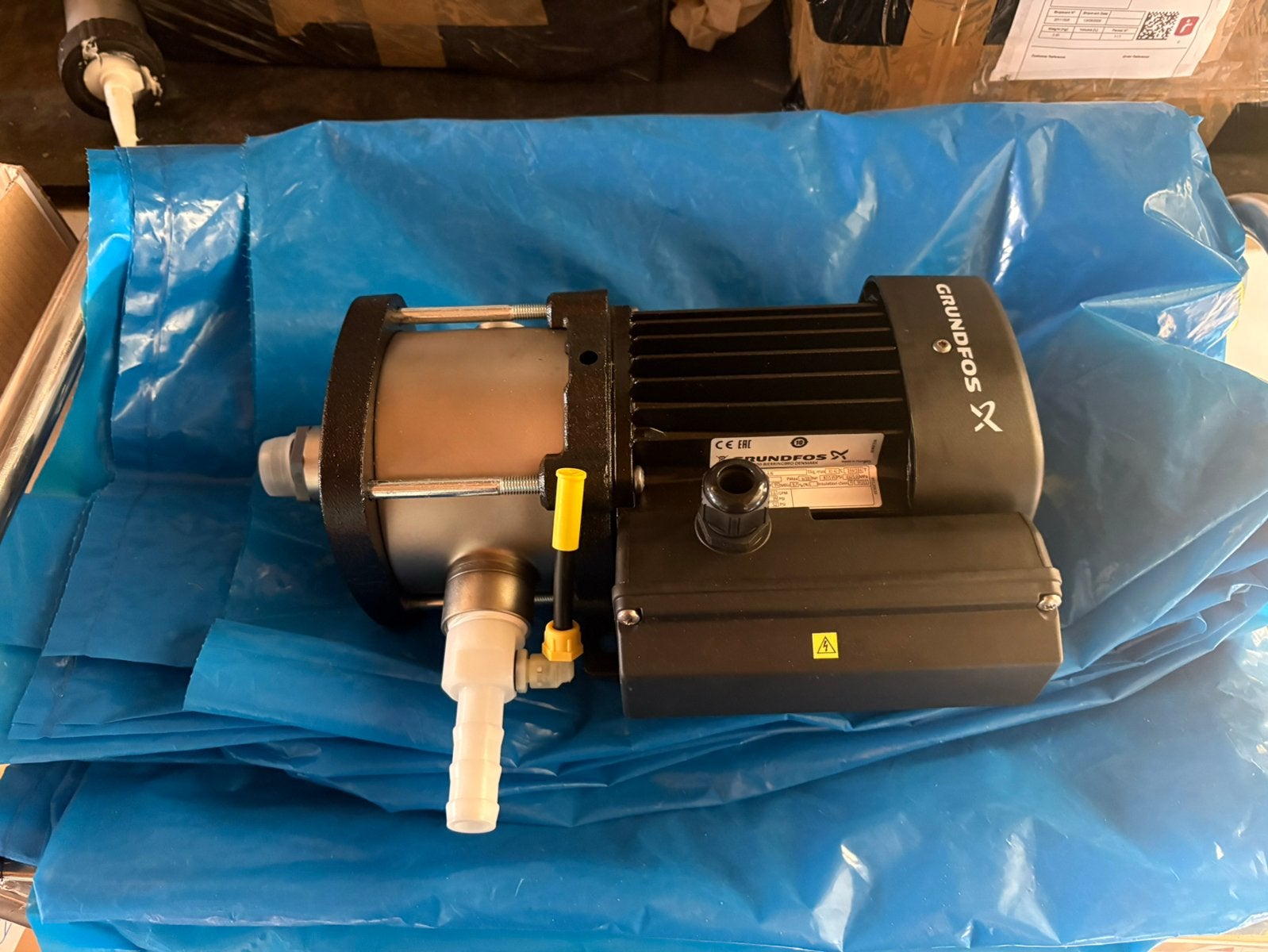 Grundfos CR3-14X neuve – 230 V monophasé – complète, Enlèvement ou Envoi, Comme neuf