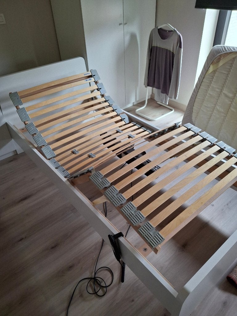 Elektrisch verstelbare lattenbodem, Ophalen, Gebruikt, 90 cm, Eenpersoons