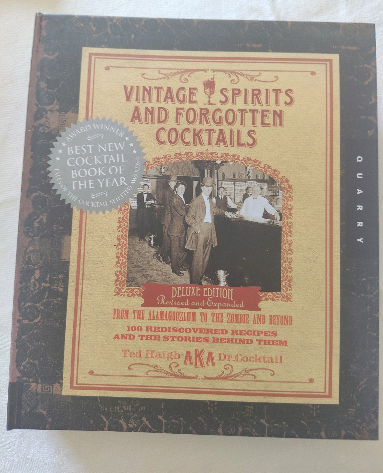 Livre Collector Mixology Vintage Spirits Dr Cocktail, Livres, Livres de cuisine, Enlèvement ou Envoi, Ted Haigh, Comme neuf, Autres régions