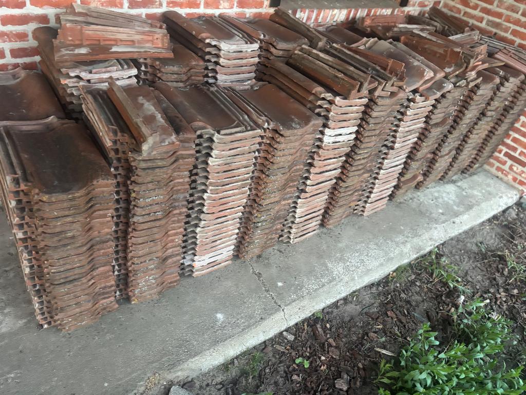 Groot lot dakpannen Bisch seltz, Doe-het-zelf en Bouw, Dakpannen en Dakbedekking, Gebruikt, Dakpannen, Steen of Klei, Overige kleuren