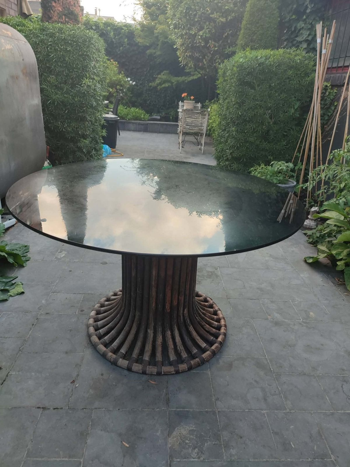 Table vintage italien 70’s verre fumé mid century design, Ophalen, 100 tot 150 cm, Rond, Glas