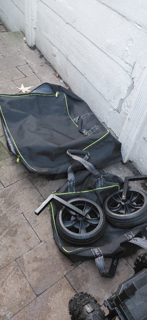 Matrix 4 wheel epower plus opbergtassen en extra draaiwielen, Ophalen, Zo goed als nieuw, Overige typen