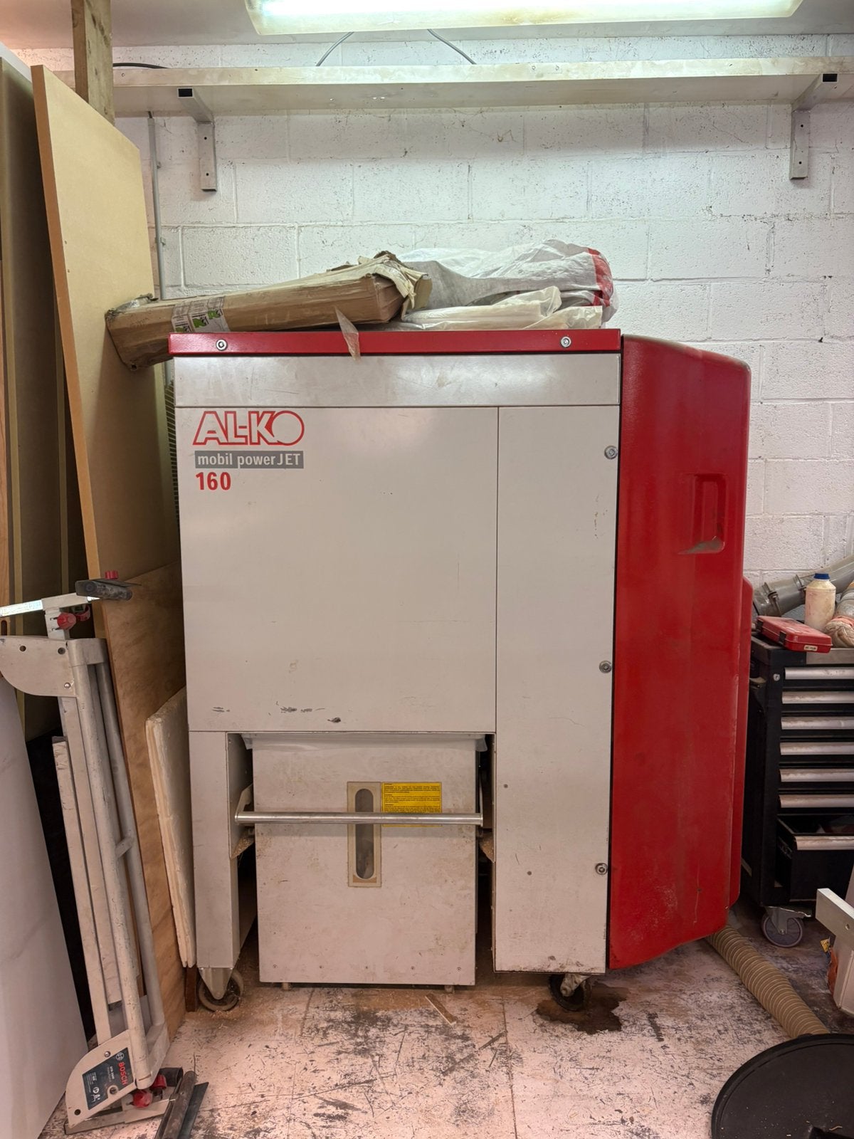 Aspirateur de menuiserie al-ko., Enlèvement