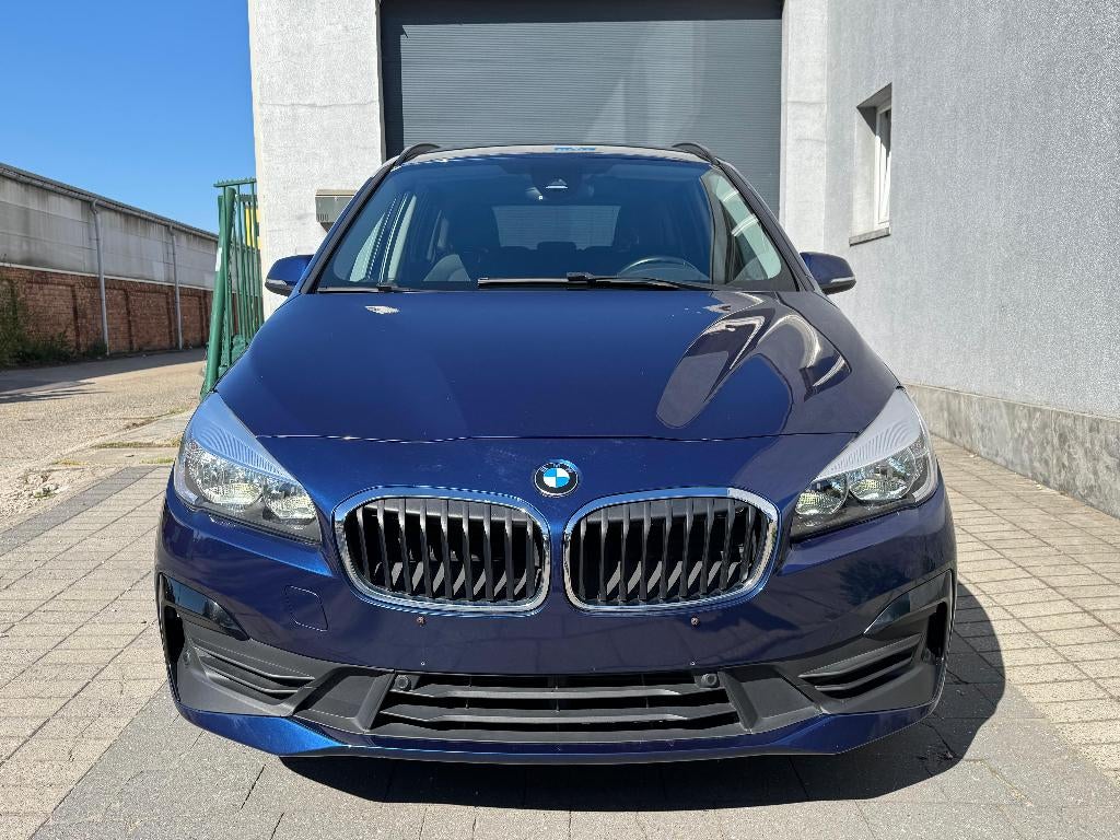 BMW 216d Gran Tourer Advantage 2021 automaat 7 plaatsen navi, Auto's, Euro 6, Blauw, 7 zetels, Bedrijf