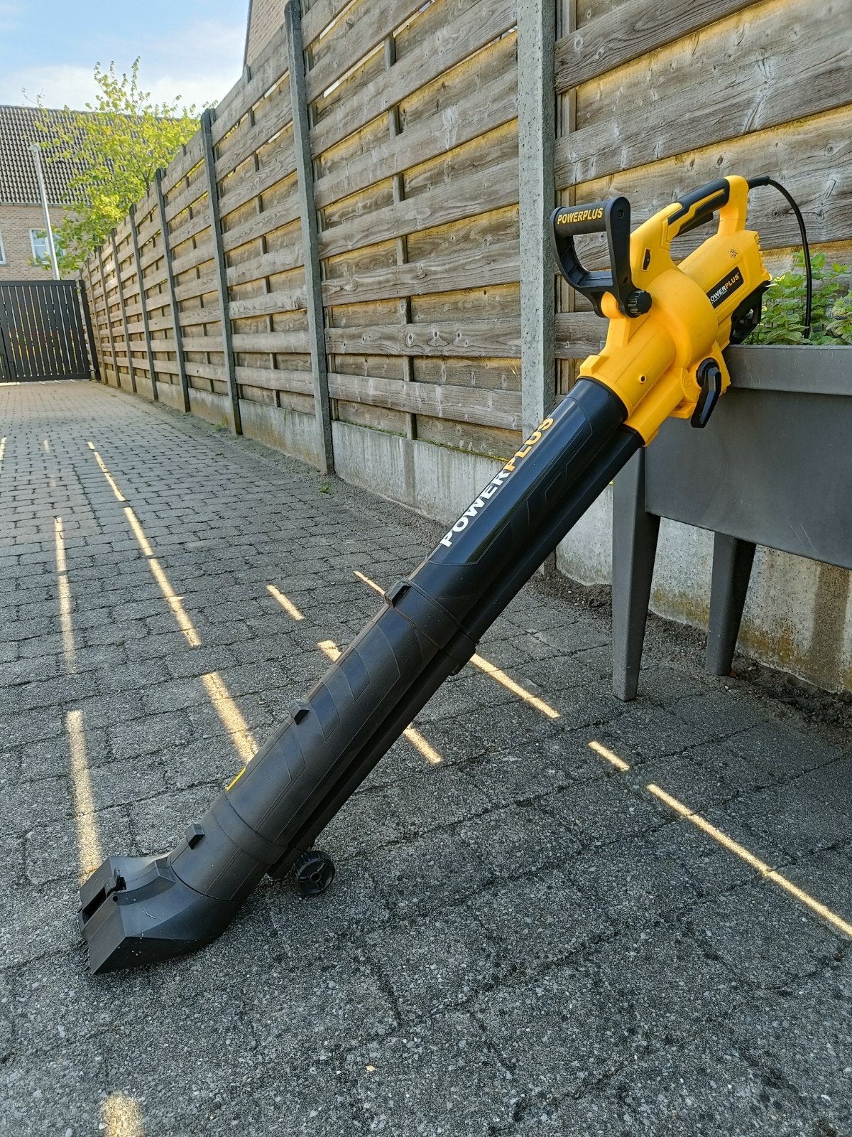 Bladblazer Powerplus 3300W, Tuin en Terras, Ophalen, Handgedragen, Zo goed als nieuw, Met opvangzak