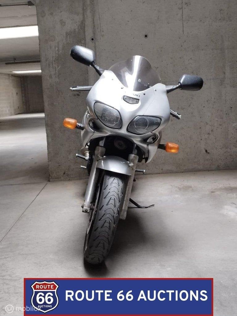Suzuki SV650S | 2002 | Route 66 Auctions - foto 2