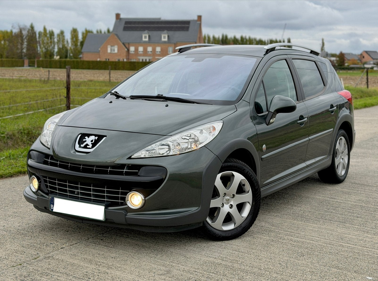 Peugeot 207 SW Outdoor 1.6 HDi | 62.000 KM | Airco | Pano |, Autos, Boîte manuelle, Noir, 5 portes, Particulier