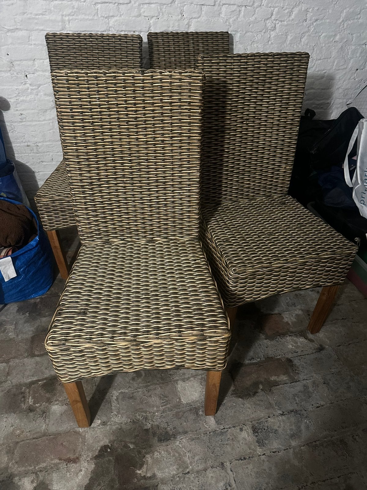 Tafelstoelen, Ophalen, Zo goed als nieuw