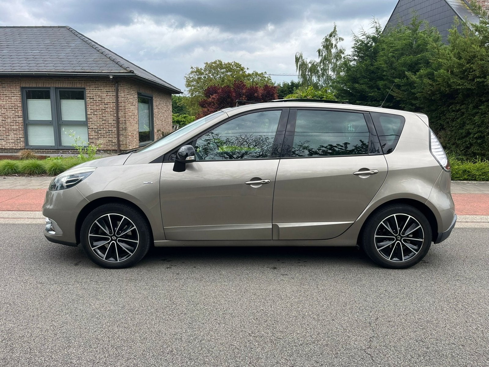 Renault scenic 1.2 essence  109000 km 09/2013, Autos, Renault, Particulier, Achat, Scénic, ABS, Airbags, Air conditionné, Alarme